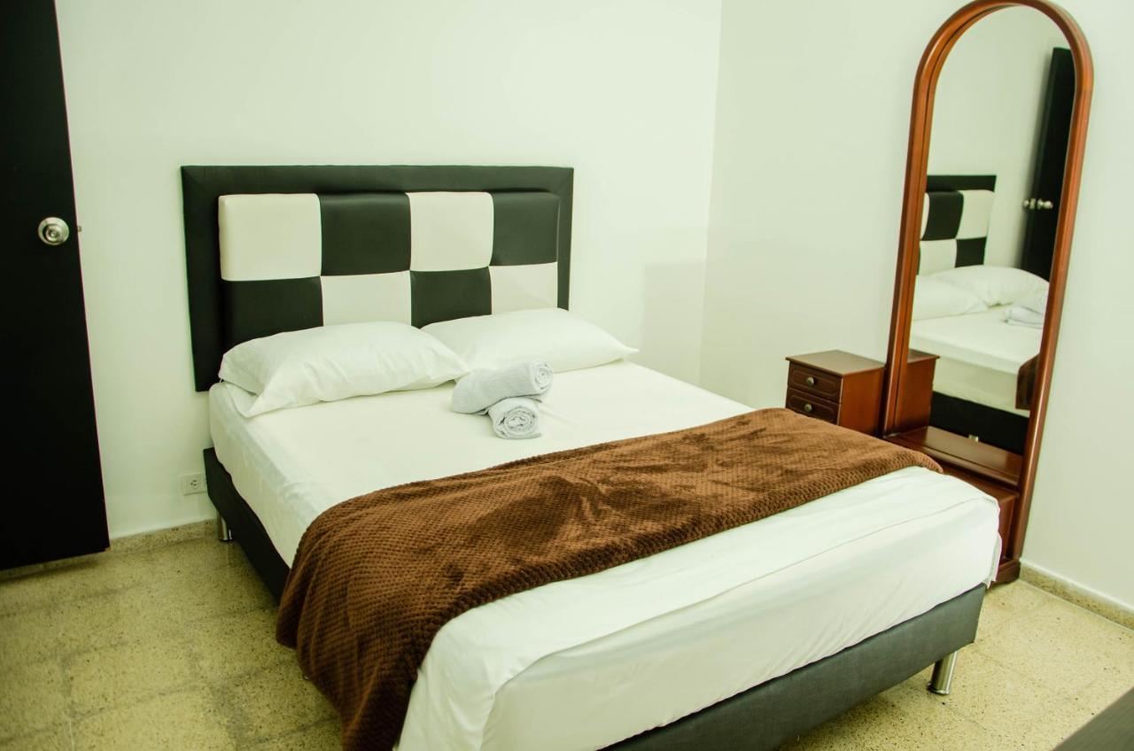 Casa Hotel Los Arboles Bello Bagian luar foto