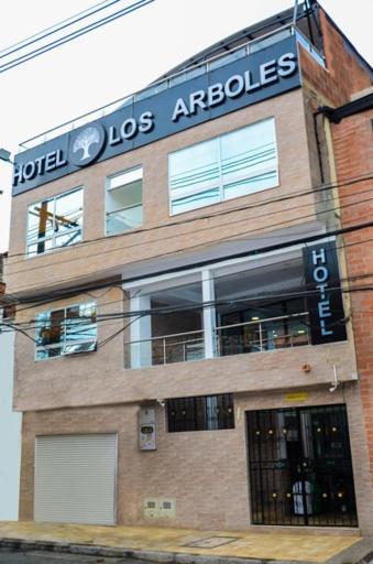 Casa Hotel Los Arboles Bello Bagian luar foto