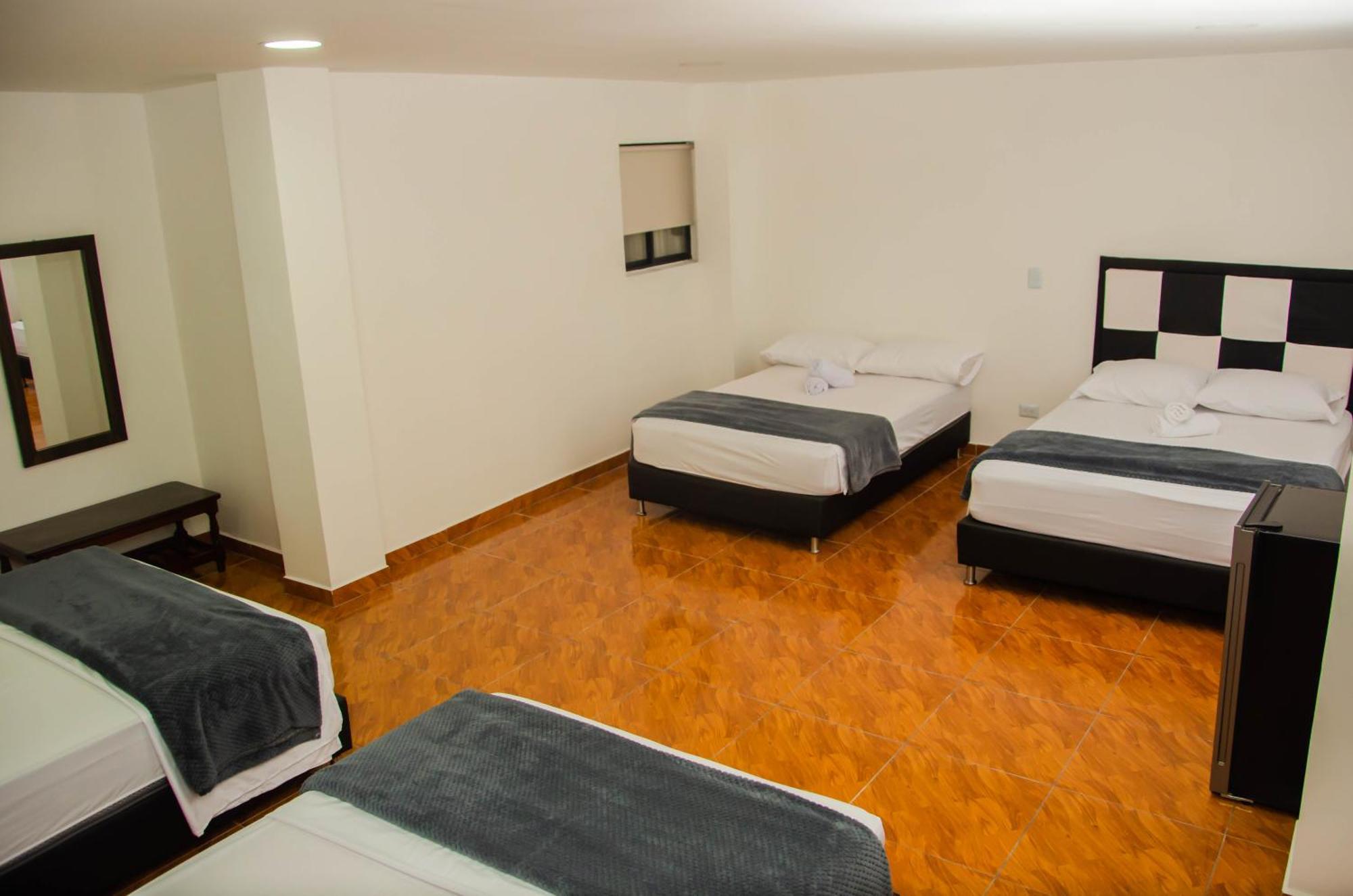Casa Hotel Los Arboles Bello Bagian luar foto